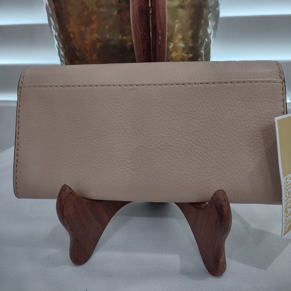 Michael Kors Carryall Fulton Wallet - Picture 6 of 8